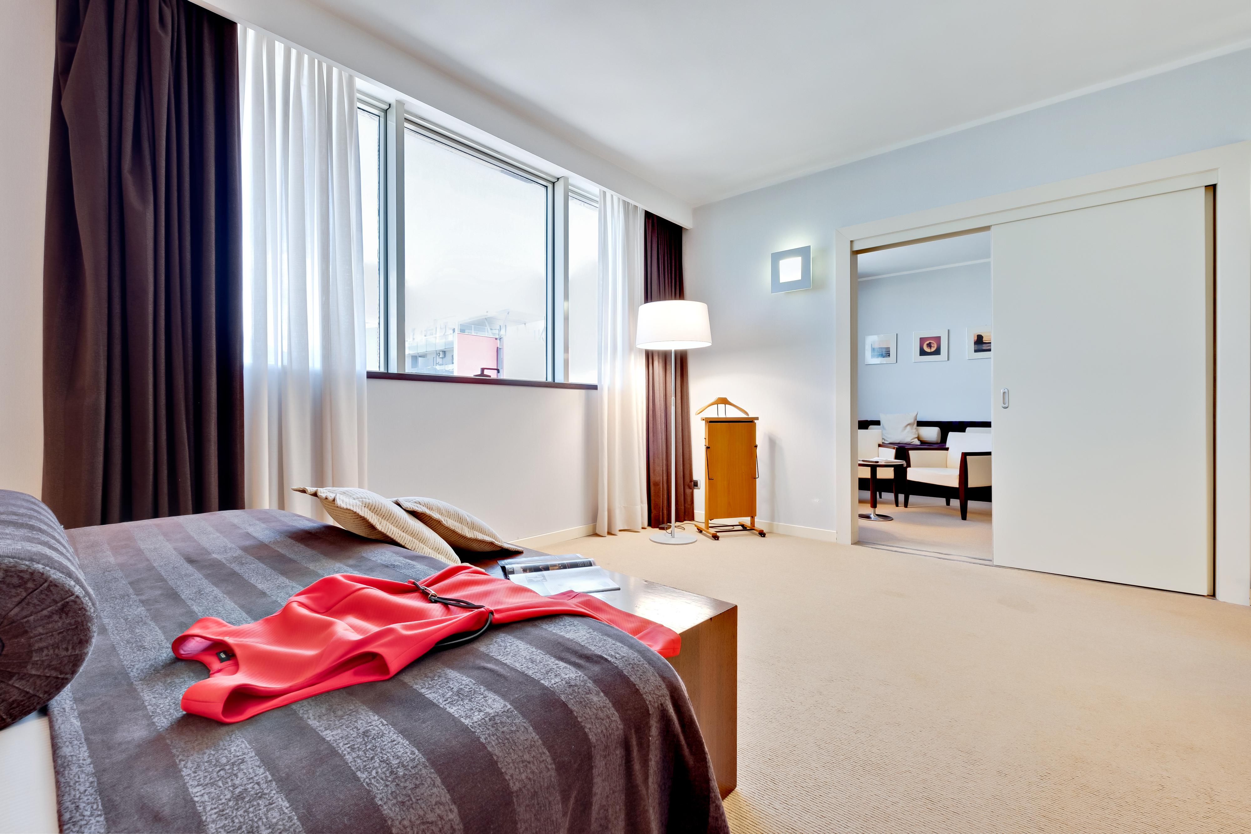 Italiana Hotels Cosenza Esterno foto