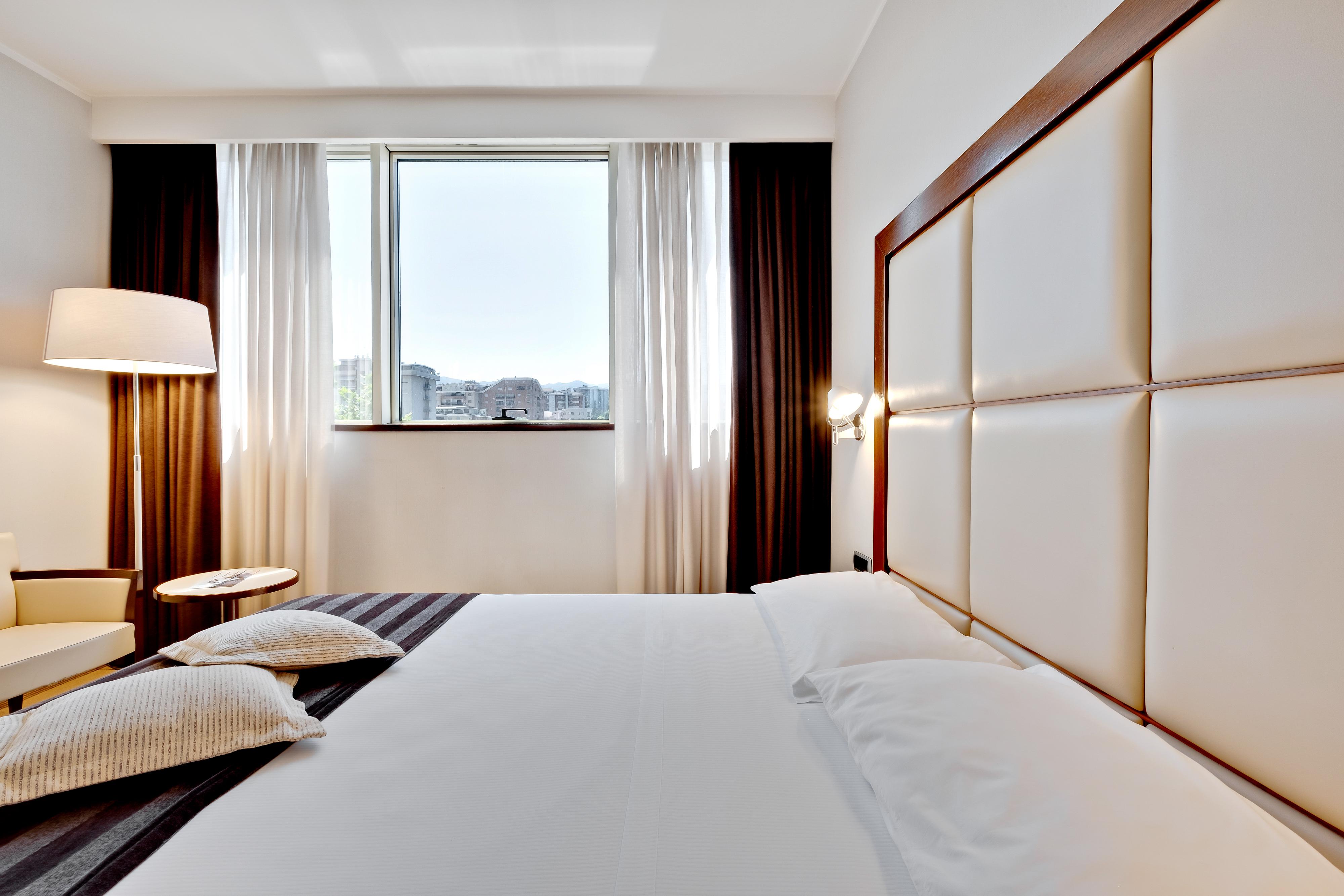 Italiana Hotels Cosenza Esterno foto