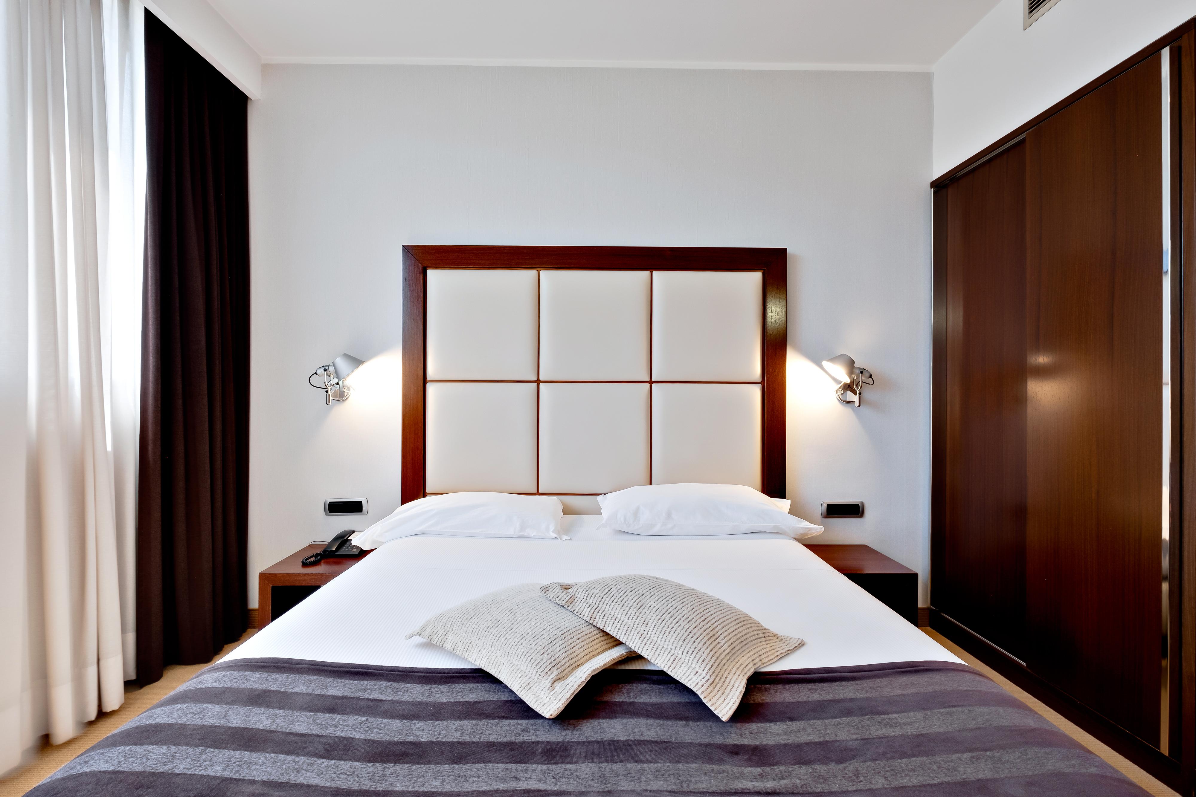 Italiana Hotels Cosenza Esterno foto