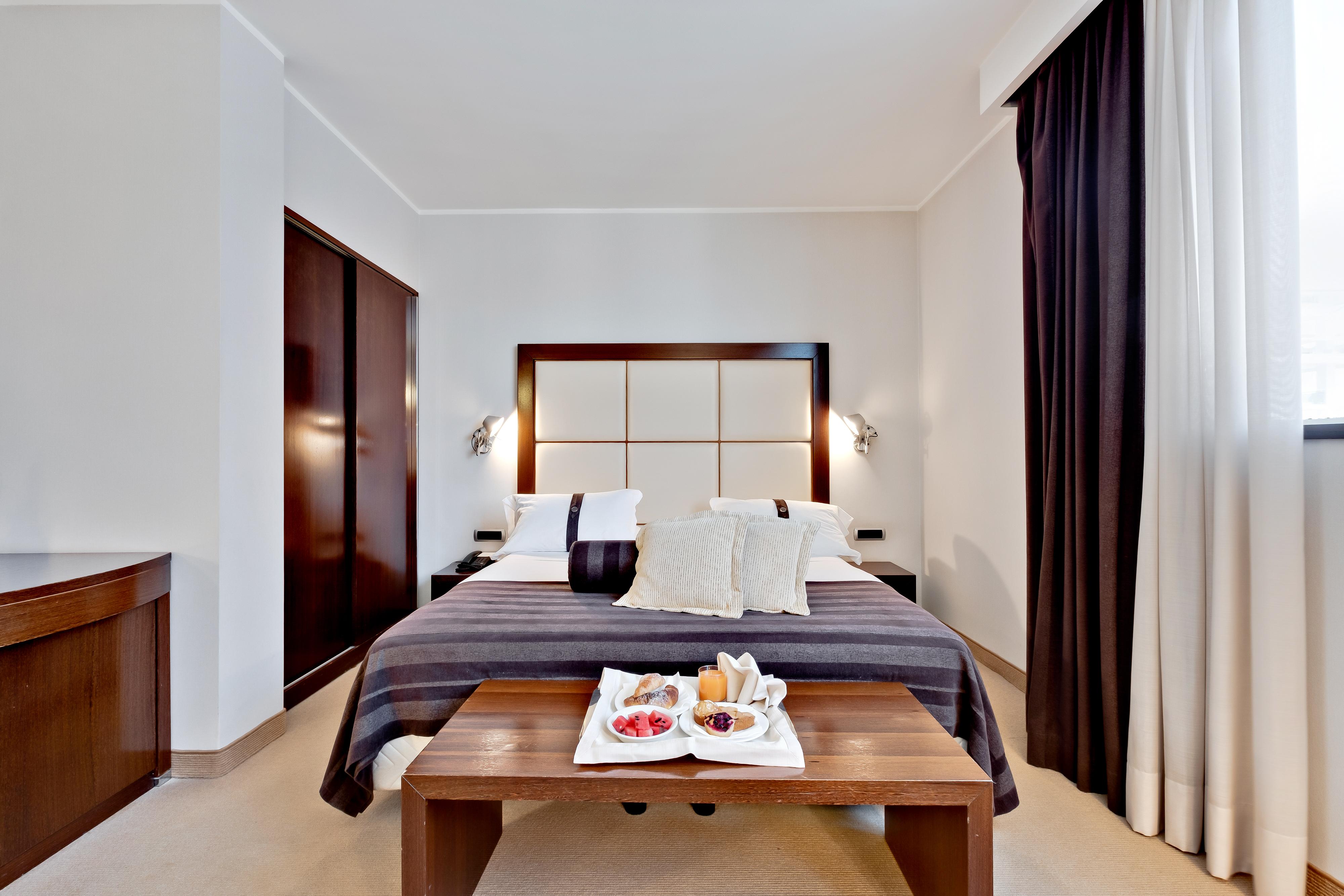 Italiana Hotels Cosenza Esterno foto