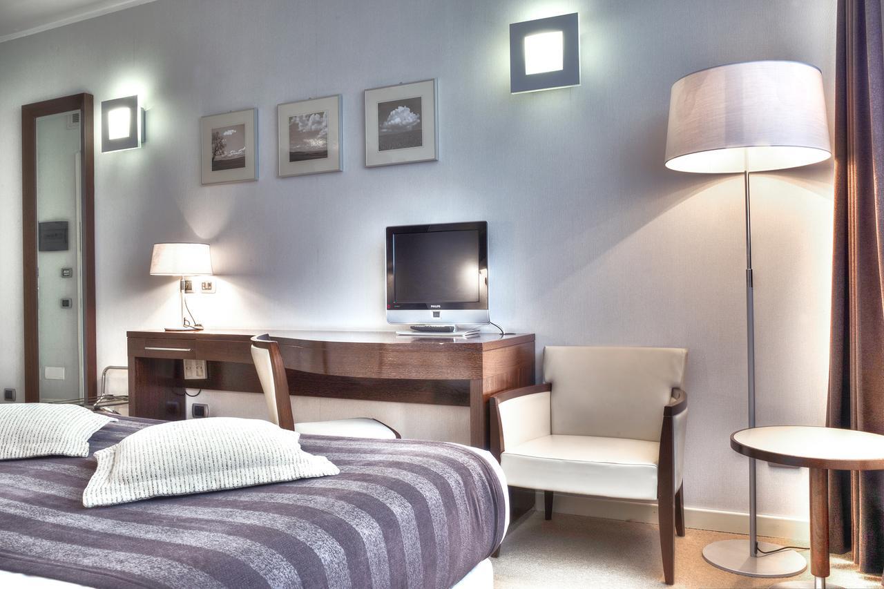 Italiana Hotels Cosenza Esterno foto