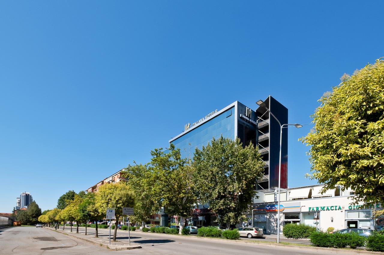 Italiana Hotels Cosenza Esterno foto